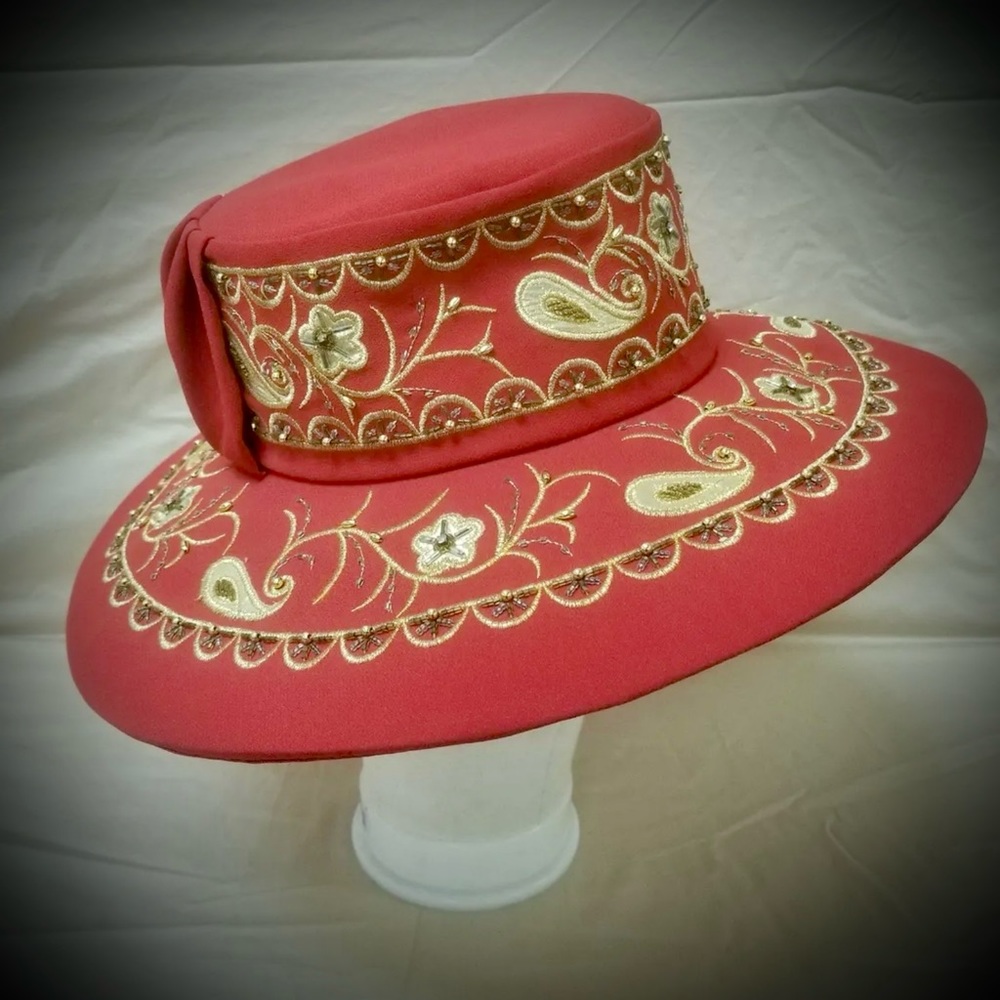 Studio B Woman’s Red Embroidered & Beaded Fancy Church Derby Hat & Clutch Bag - Picture 2 of 11